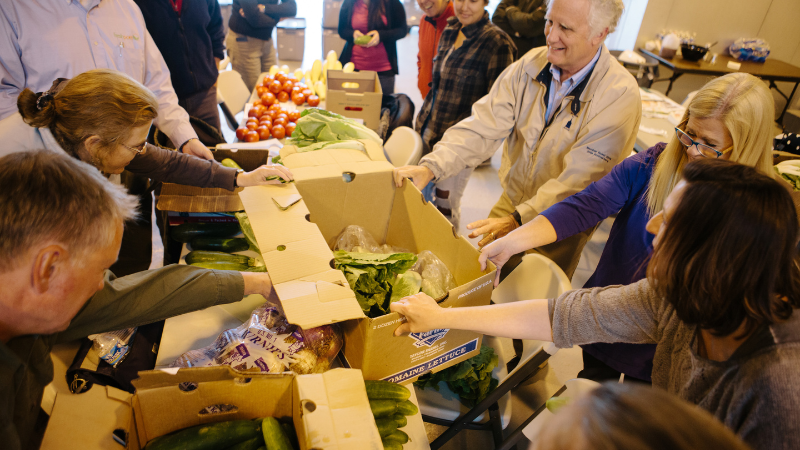 People boxing produce